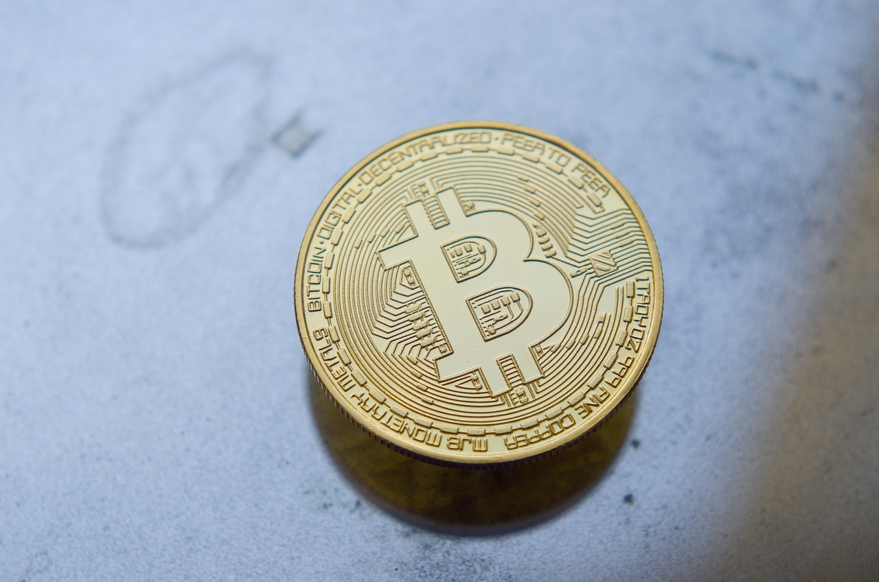 马斯克回归特斯拉、减少DOGE工作！TSLA与狗狗币双双暴涨